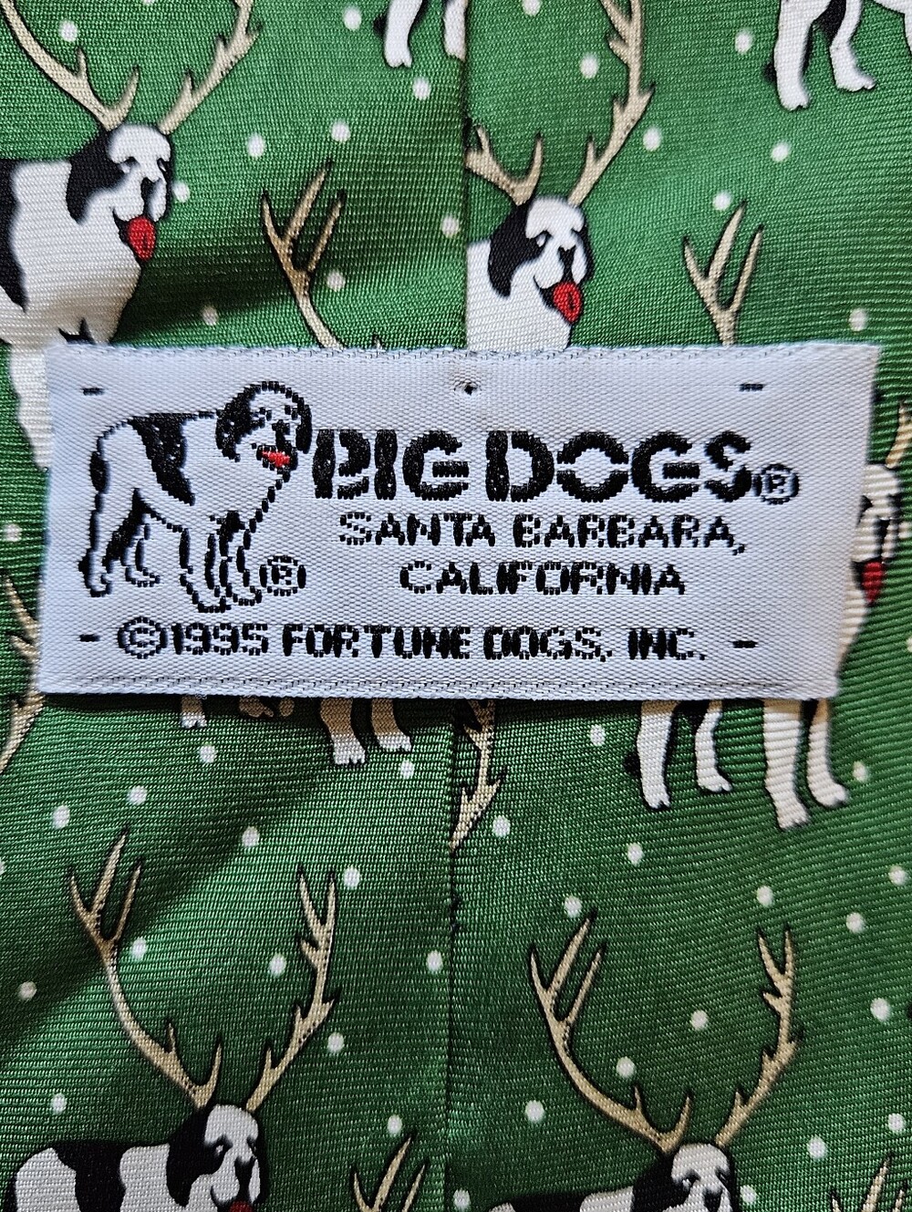 Big Dogs Vintage Chtistmas Holiday Tie 100% Silk Green